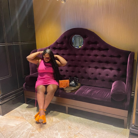 Meet your Posher, Shayia - Picture 2 of 4